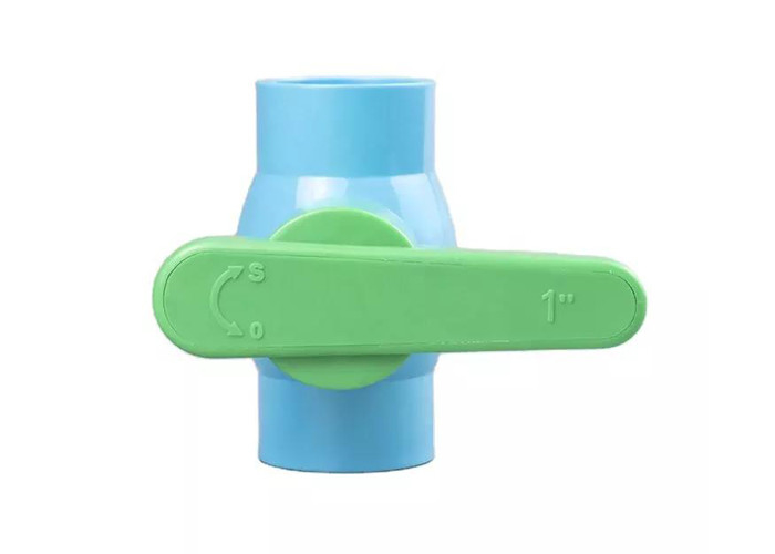 Los ABS plásticos de la vávula de bola del PVC manejan el zócalo para el control del agua